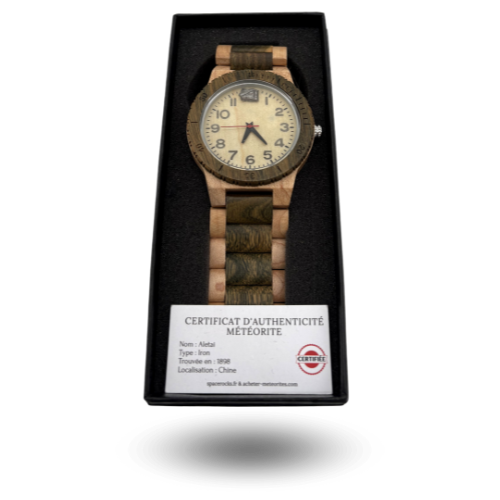 Reloj de madera con meteorito Aletai en la esfera