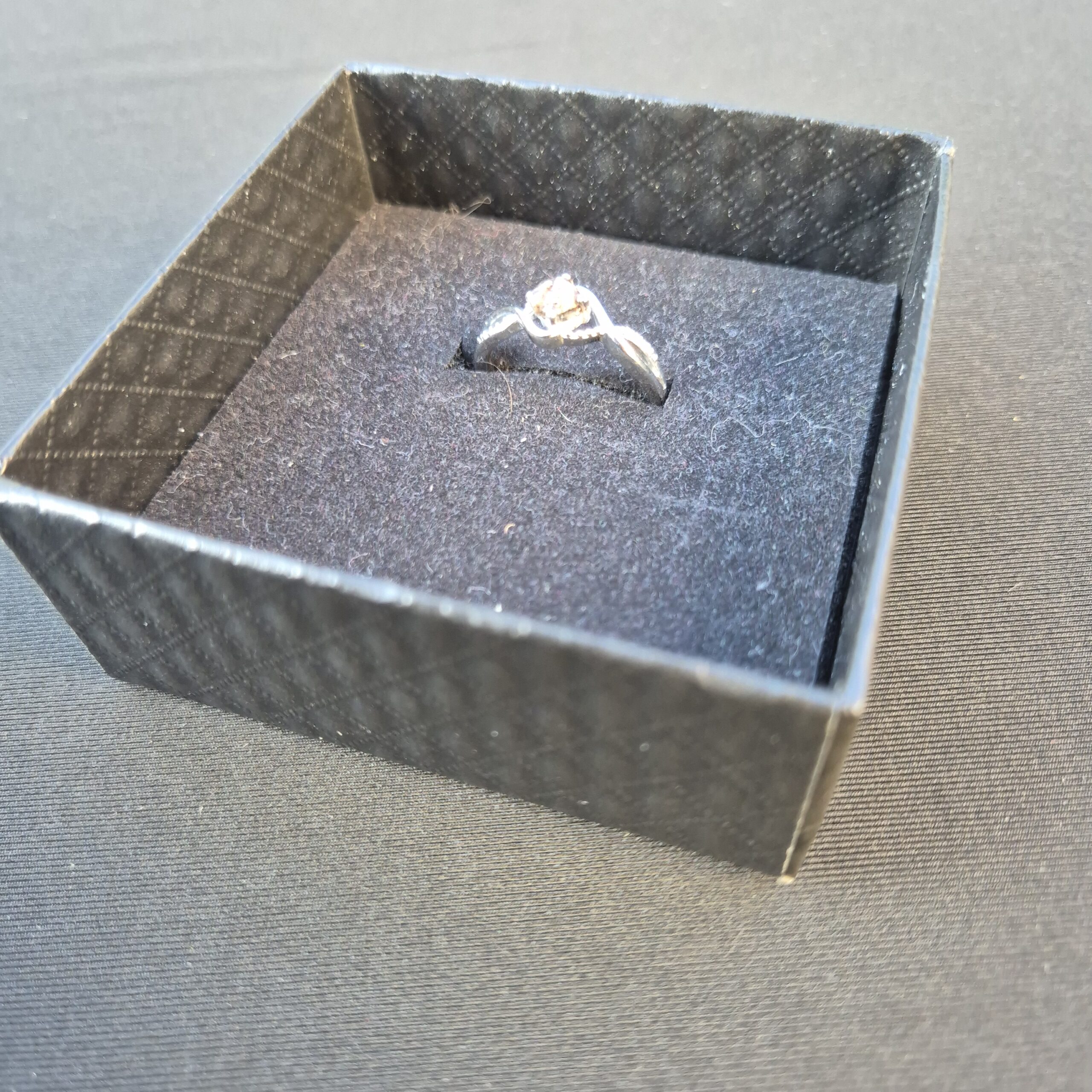 Bague originale argentée torsadée – Campo del Cielo