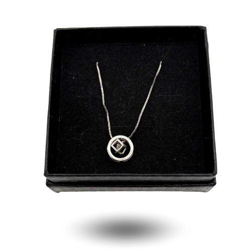 collar moderno