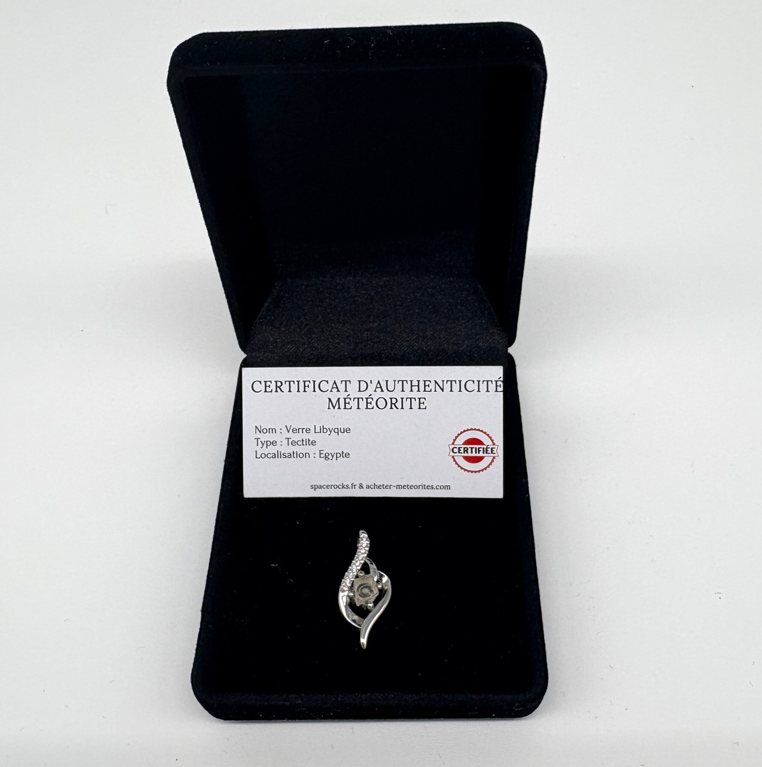 elegante colgante de plata en cristal de libia impacttite