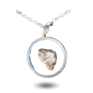 collar medallón transparente